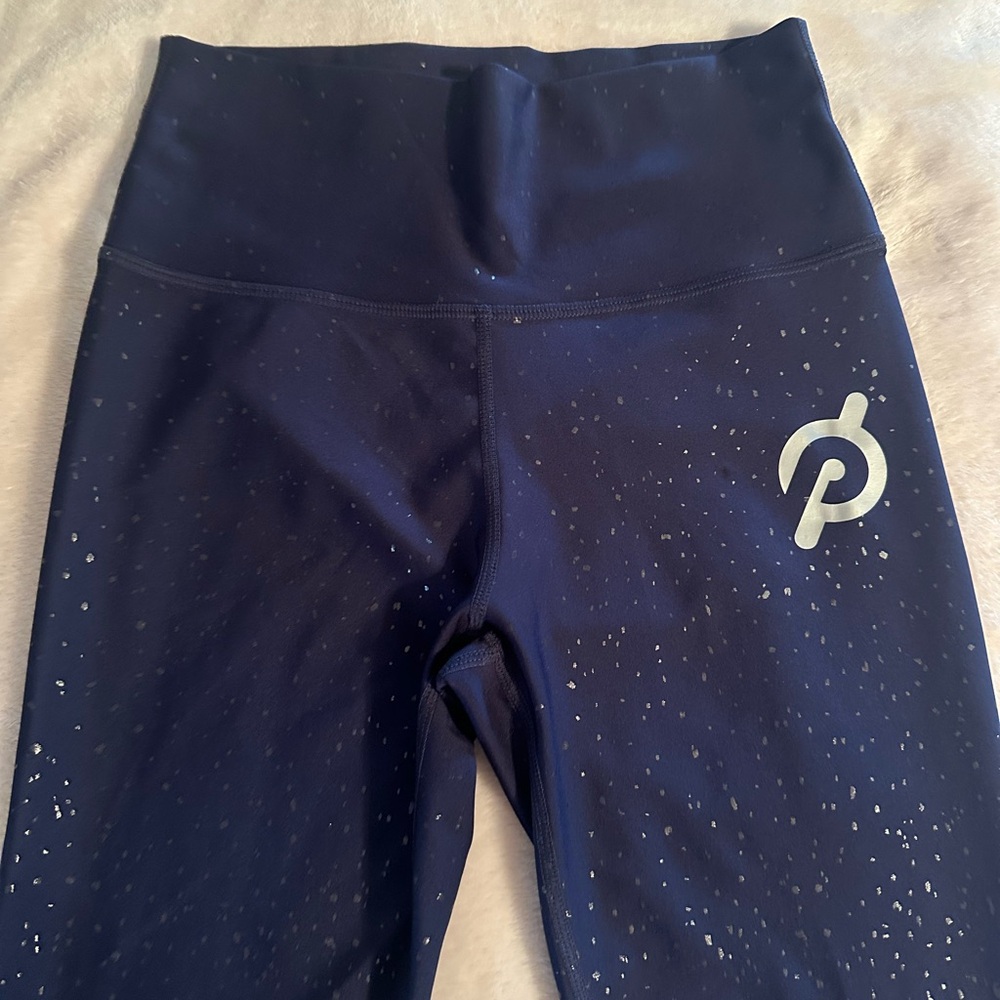 NWOT Peloton Sparkle Flex Navy Leggings. Size Large.